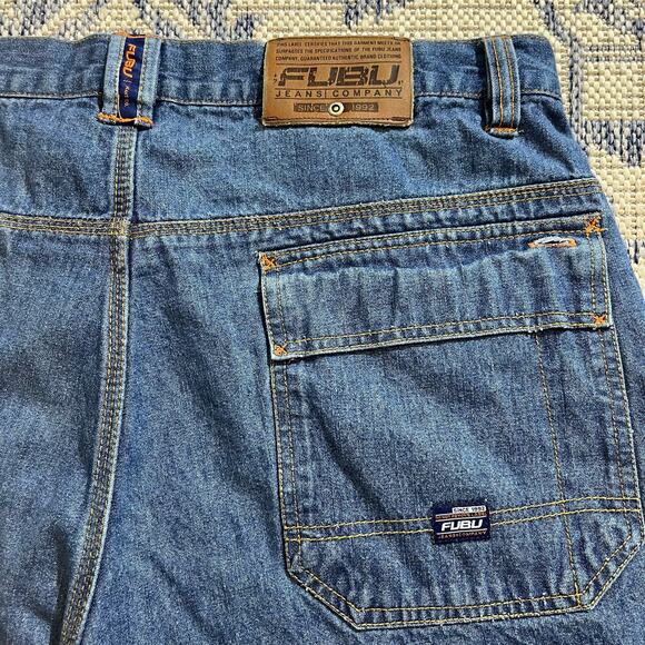 VTG Y2K Fubu Baggy Skater Blue Jean Jorts Shorts SZ 39 - Picture 3 of 8
